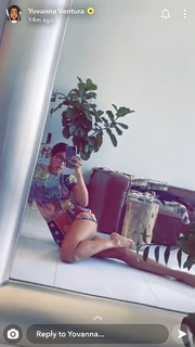 Yovanna Ventura feet photo thumbnail
