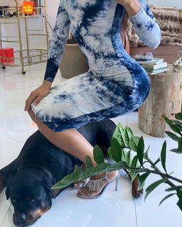 Yovanna Ventura feet photo thumbnail