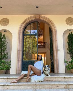 Yovanna Ventura feet photo thumbnail