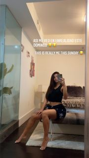 Yovanna Ventura feet photo thumbnail