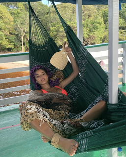 Yovanna Ventura feet photo thumbnail