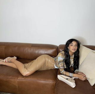 Yovanna Ventura feet photo thumbnail
