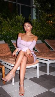Yovanna Ventura feet photo thumbnail