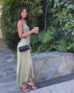 Yovanna Ventura feet photo thumbnail
