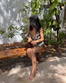 Yovanna Ventura feet photo thumbnail