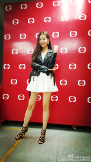 Yoyo Chen feet photo 2