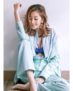 Yoyo Chen feet photo 2