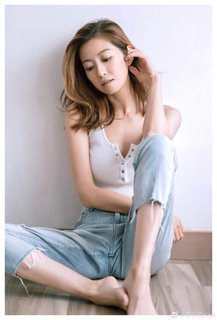 Yoyo Chen feet photo 4