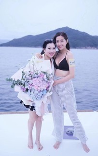 Yoyo Chen feet photo 9