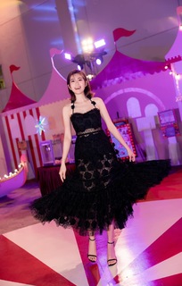 Yoyo Chen feet photo 7