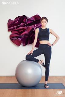 Yu-Na Kim feet photo 14