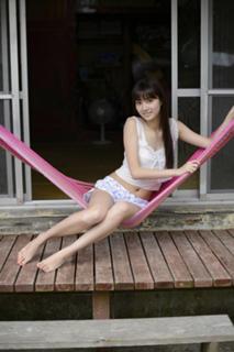 Yua Shinkawa feet photo 2