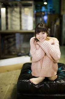 Yua Shinkawa feet photo 2