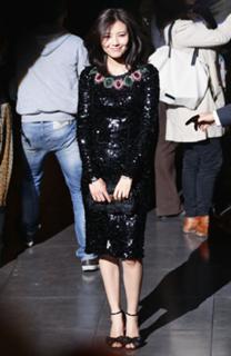 Yuanyuan Gao feet photo 3
