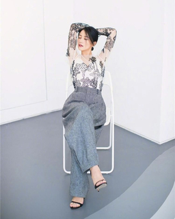 Yuanyuan Gao feet photo 3