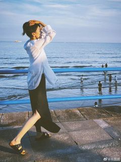 Yuanyuan Gao feet photo 1