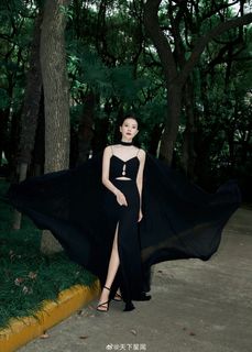 Yuanyuan Gao feet photo 2
