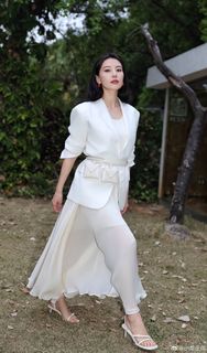 Yuanyuan Gao feet photo 9