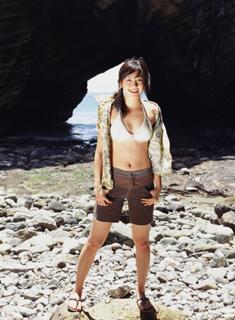 Yui Aragaki feet photo thumbnail