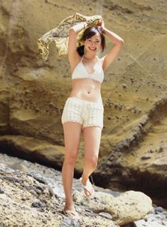 Yui Aragaki feet photo thumbnail