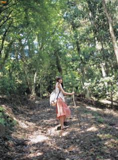 Yui Aragaki feet photo thumbnail