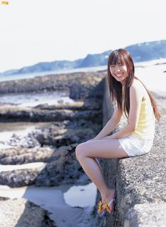 Yui Aragaki feet photo thumbnail