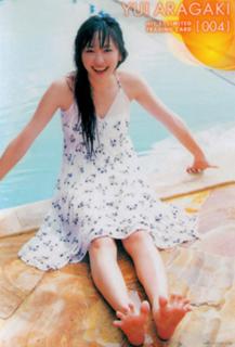 Yui Aragaki feet photo thumbnail