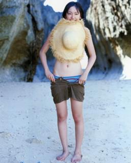 Yui Aragaki feet photo thumbnail