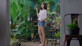 Yui Aragaki feet photo thumbnail