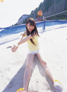 Yui Aragaki feet photo thumbnail