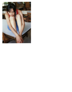 Yui Aragaki feet photo thumbnail