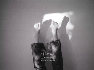 Yui Aragaki feet photo thumbnail