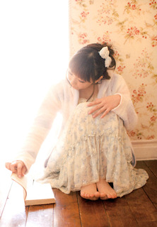 Yui Horie feet photo 2