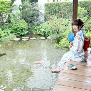 Yui Horie feet photo 3