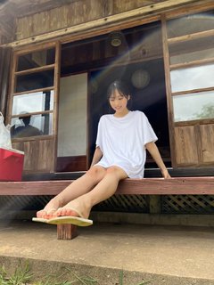 Yui Oguri feet photo 12