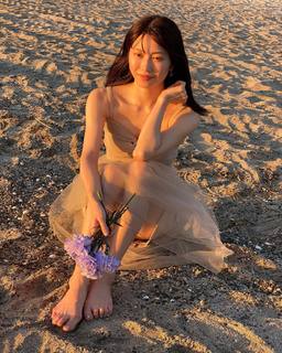 Yui Yokoyama feet photo 5