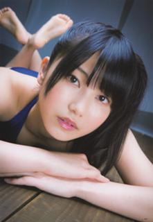 Yui Yokoyama feet photo 3