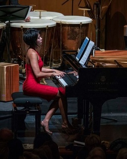 Yuja Wang feet photo 13