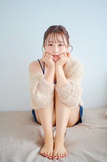 Yuka Iguchi feet photo 7