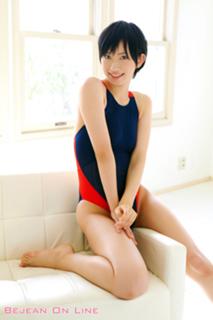 Yuka Kuramochi feet photo thumbnail
