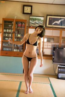 Yuka Kuramochi feet photo thumbnail