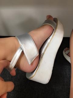 Yuka Kuramochi feet photo thumbnail