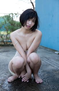 Yuka Kuramochi feet photo thumbnail