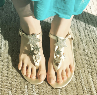 Yuka Kuramochi feet photo thumbnail