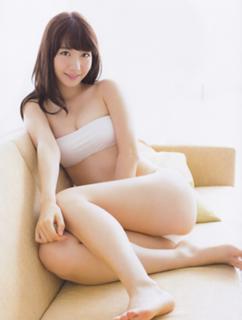 Yuki Kashiwagi feet photo thumbnail