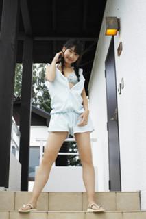 Yuki Kashiwagi feet photo thumbnail