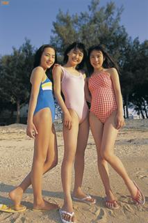 Yuki Kashiwagi feet photo thumbnail