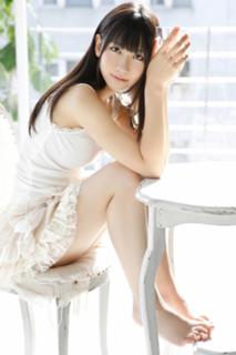 Yuki Kashiwagi feet photo thumbnail