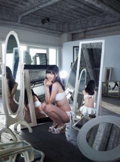 Yuki Kashiwagi feet photo thumbnail