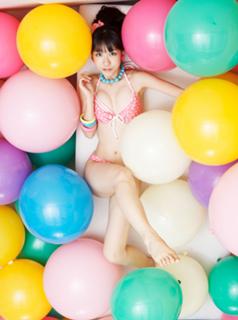 Yuki Kashiwagi feet photo thumbnail